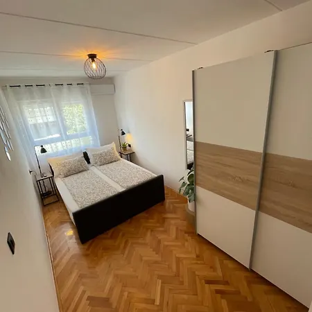 Belleza Apartment *