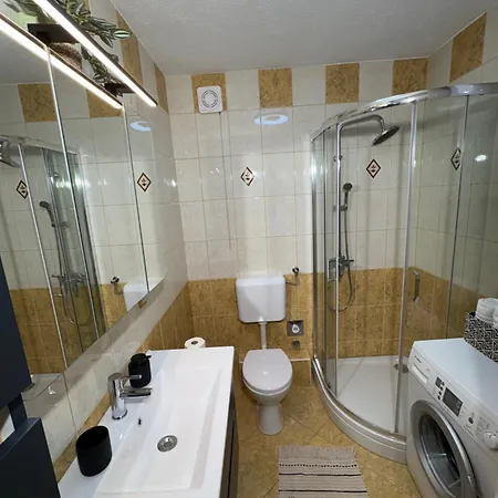 Belleza Apartment *